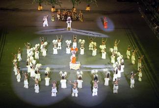 Cook island dancers